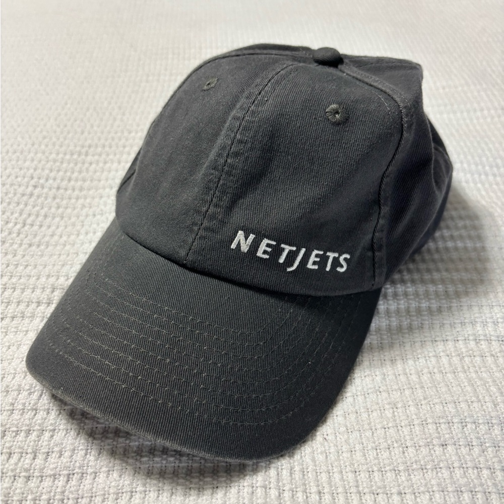 Netjets Gray Performance Golf Hat - image 1